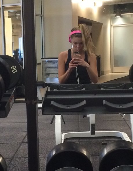 Lili Simmons onlyfans uncensored