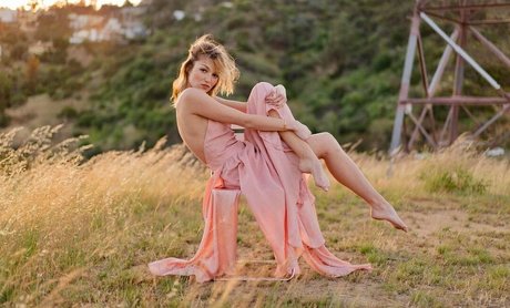 Lili Simmons xxx onlyfans