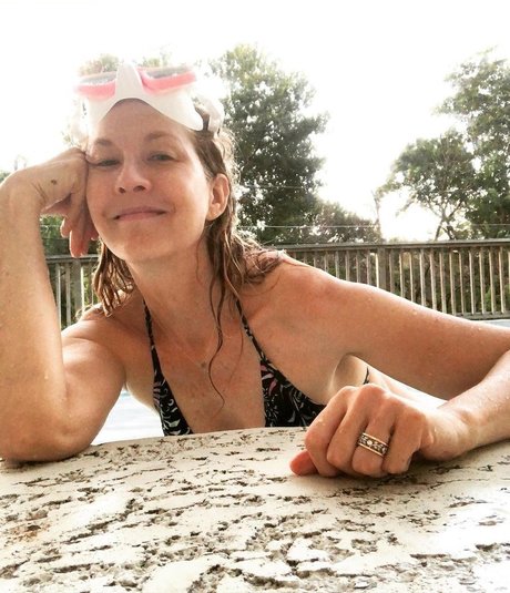 Jenna Elfman onlyfans porn leak