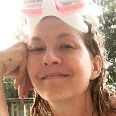 Jenna Elfman only fans.