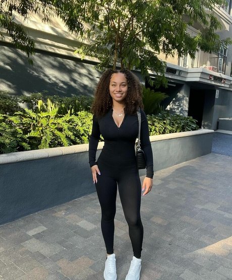 Jada Durroh onlyfans nude leak