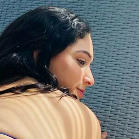 leannis kitty onlyfans posts