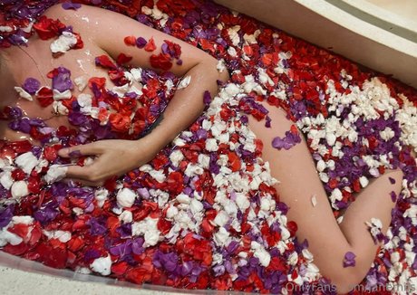 anapuru naked onlyfans