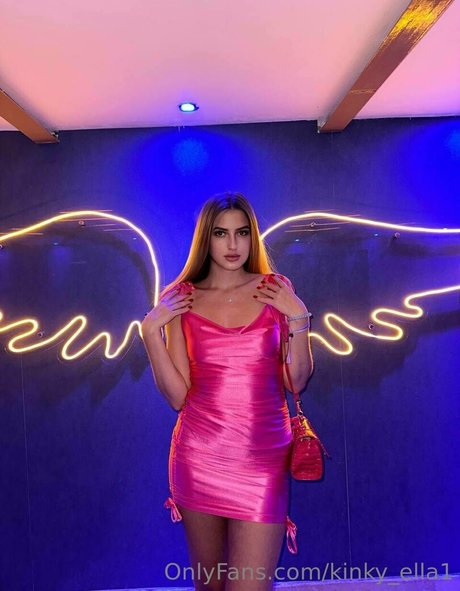 kinky ella1 new onlyfans leaks