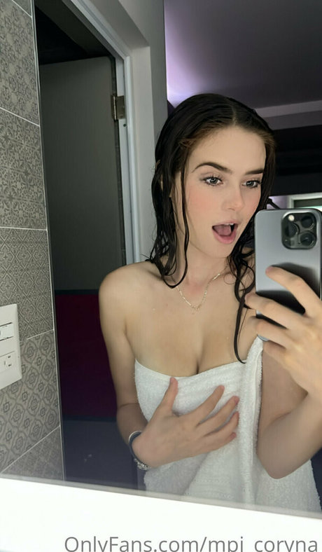 Coryna Ponce nude leak onlyfans