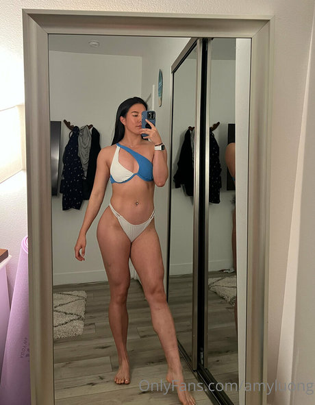 Amy Luong tits onlyfans