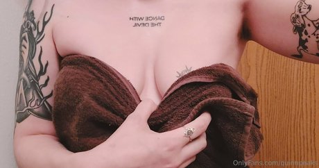 quinnpeaks onlyfans leaked pictures