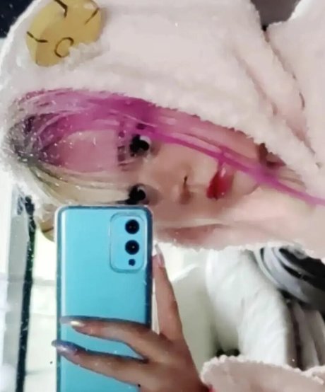 frogzzi onlyfans hot