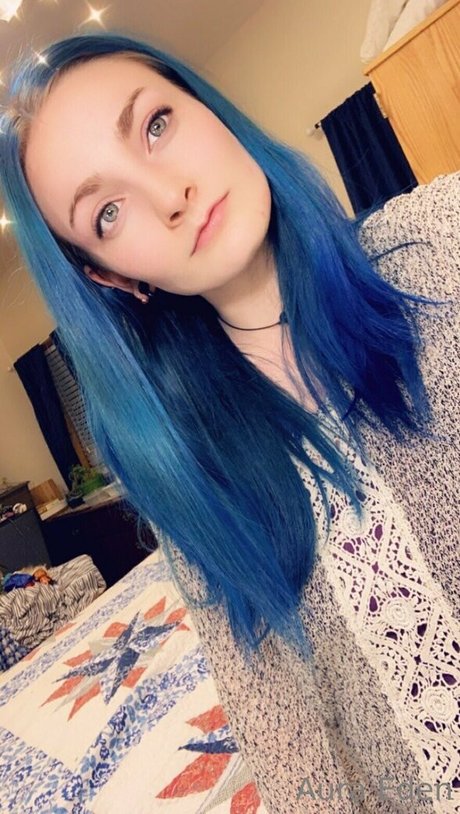 sunflowerseedling onlyfans model photo