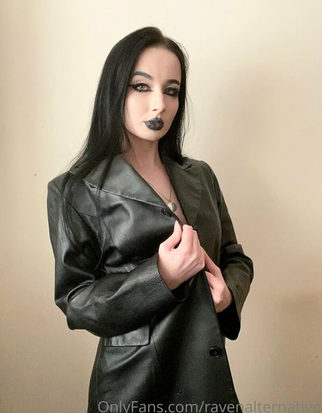 ravenalternative onlyfans pictures