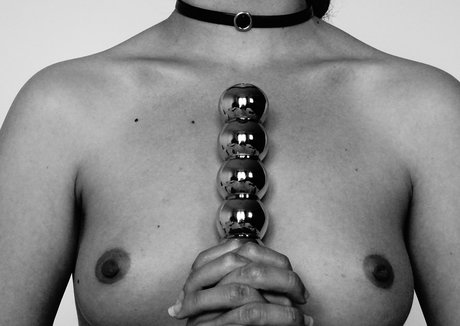 lovelyirene onlyfans naked leaked