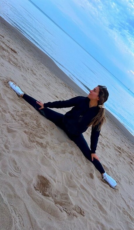 journeywithalora boobs onlyfans