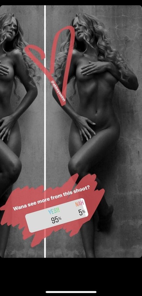 Steph Claire Smith onlyfans public photos