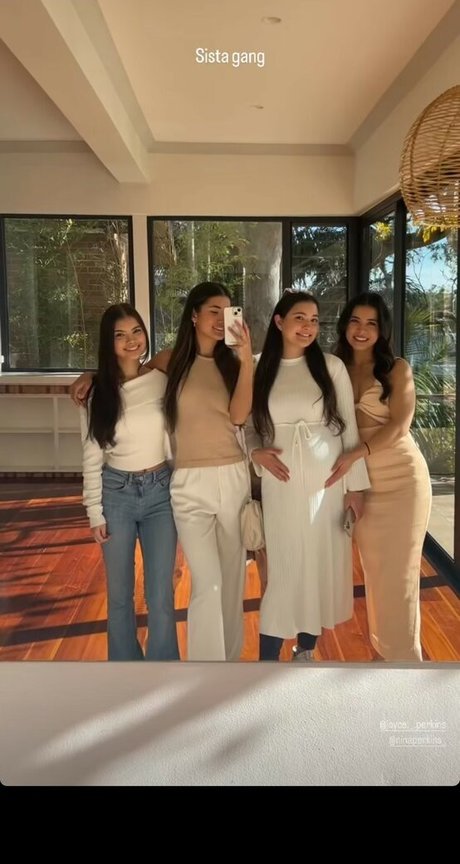 Leah Perkins Mimi Perkins onlyfans sextape