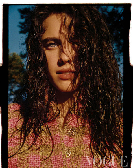 Margaret Qualley onlyfans nude tits