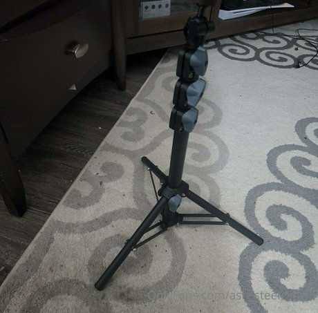 ash steele uwu leaked onlyfans.