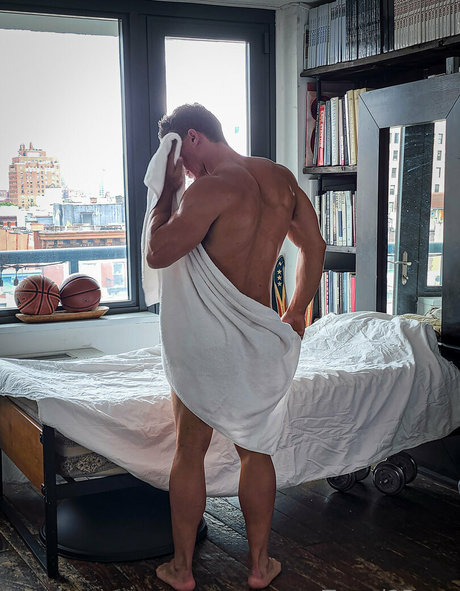 toned2bone ass onlyfans