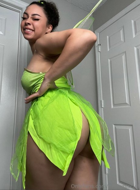 Arielle Tara onlyfans de