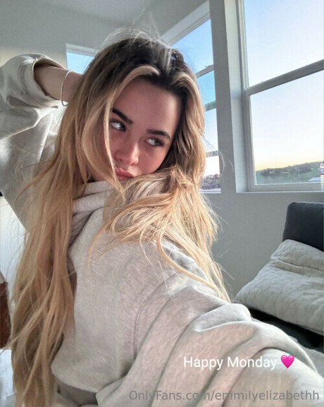 Em1ly El1zabeth leaked onlyfans