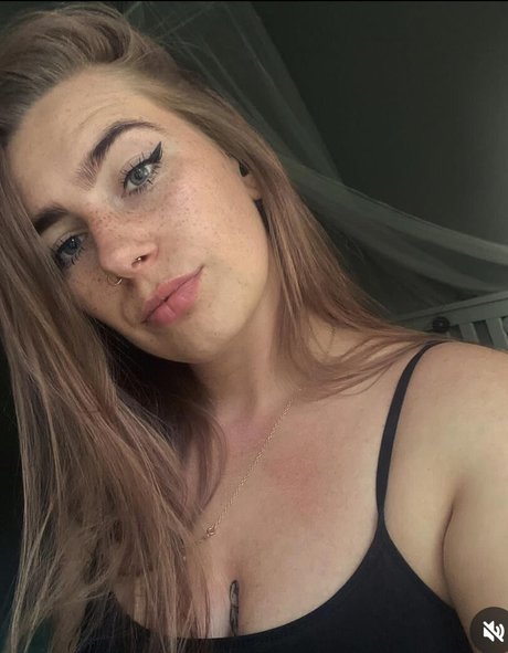 Blondinbelka only fans nude