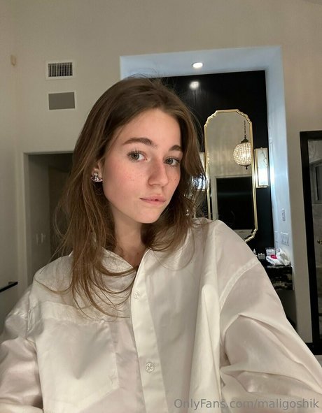 maligoshik onlyfans nude