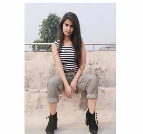 Anjali Gupta onlyfans desnuda