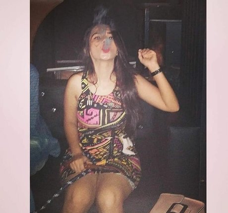 Anjali Gupta onlyfans striptease