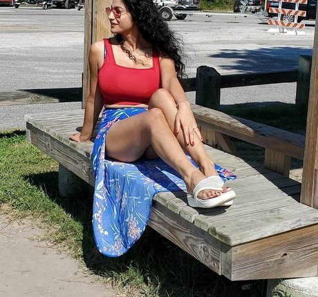 Komal Bhagat topless onlyfans