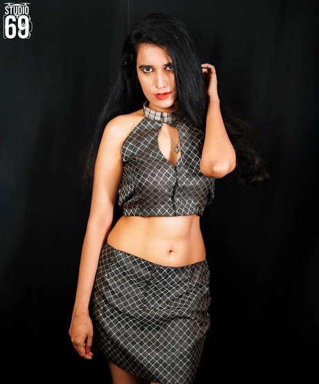 Foxy Queen onlyfans striptease