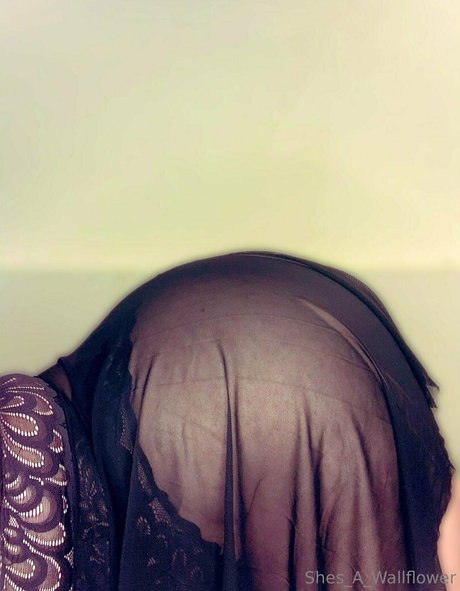 shes a wallflower onlyfans nude porn