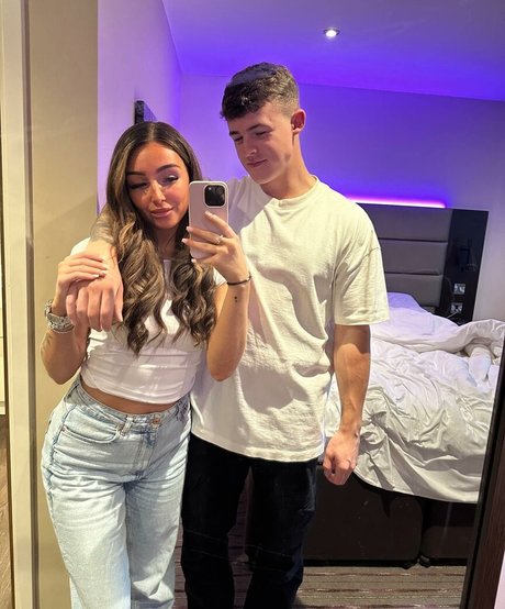 Chloe Panchal only fans xxx