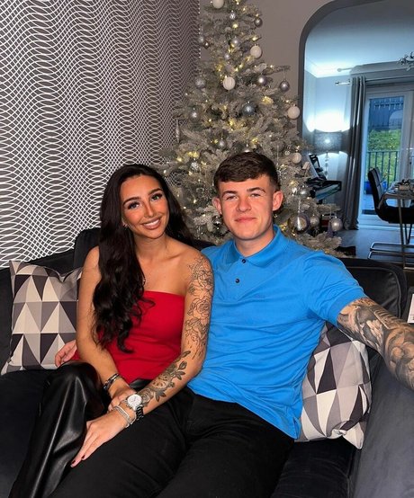 Chloe Panchal boobs onlyfans