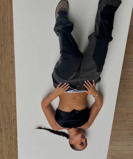 Isabella Evans leaked onlyfans.