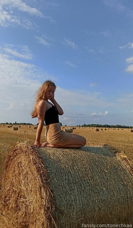 tonechkaa onlyfans explicit content