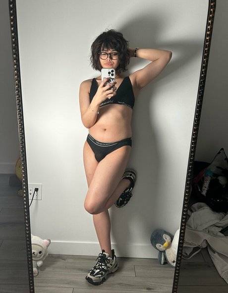 KianaVi onlyfans naked leak