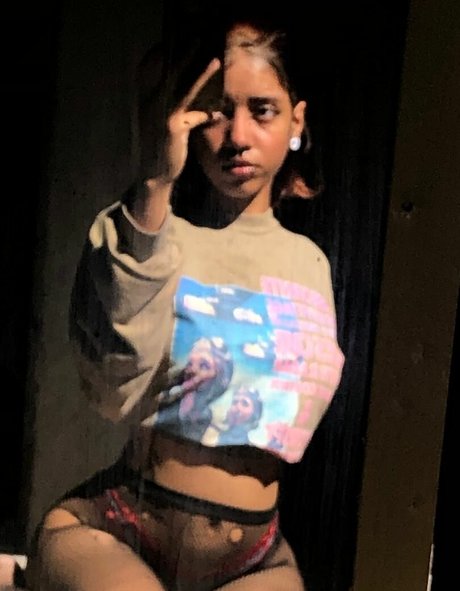 Breezly naked only fans