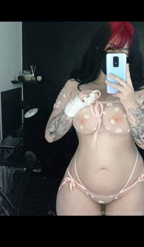 Carolayn Garcia onlyfans ass