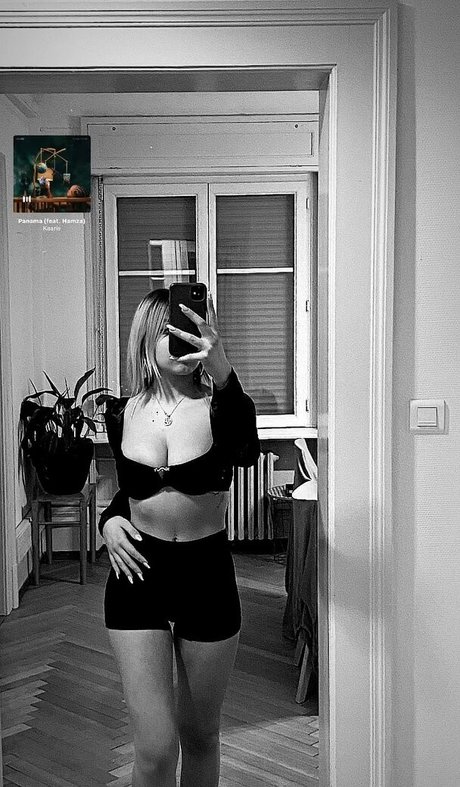 linemettler naked on onlyfans