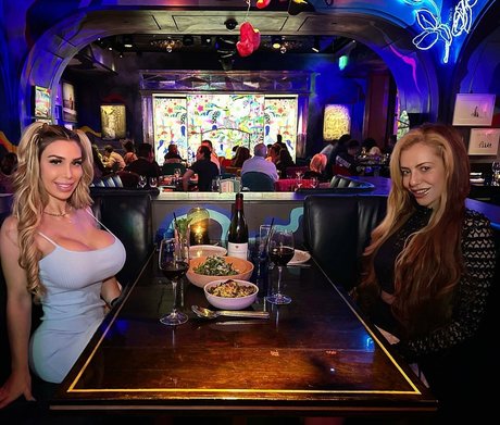 sunshinefitxo onlyfans posts