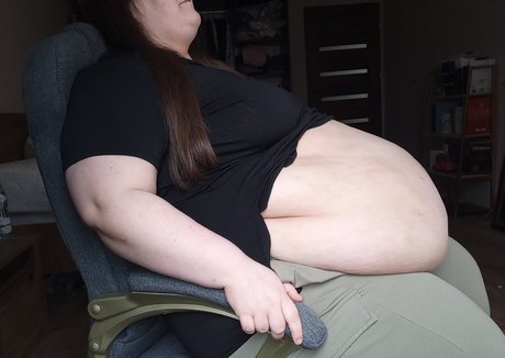 Fluffymaya98 only fans pictures