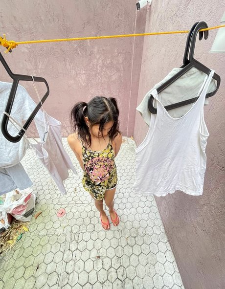 AlexIcy only fans content