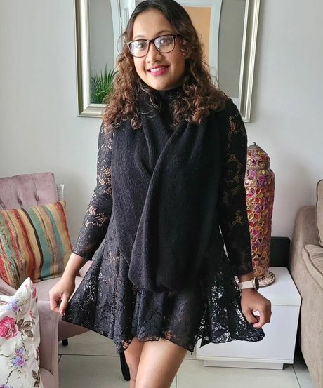 Scarlet Vixen onlyfans page