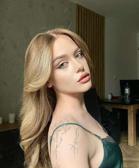 sirenalips naked onlyfans