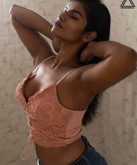 Nidhi Goel leaked onlyfans content