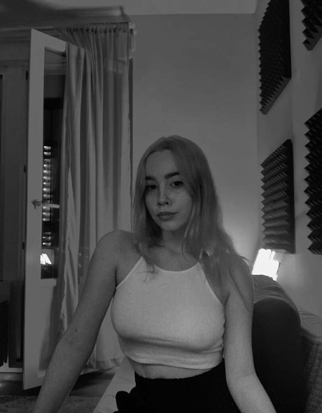 deni__dragons__ onlyfans de