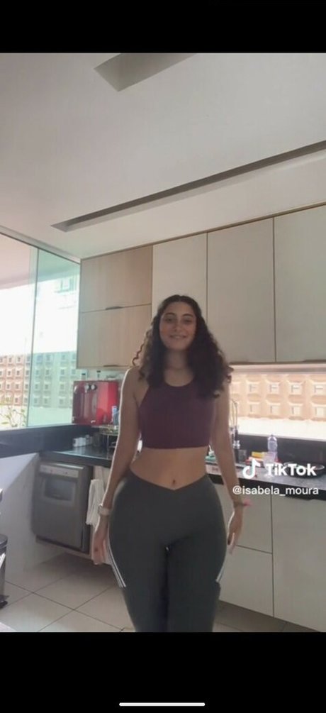 Isabela Moura naked on onlyfans