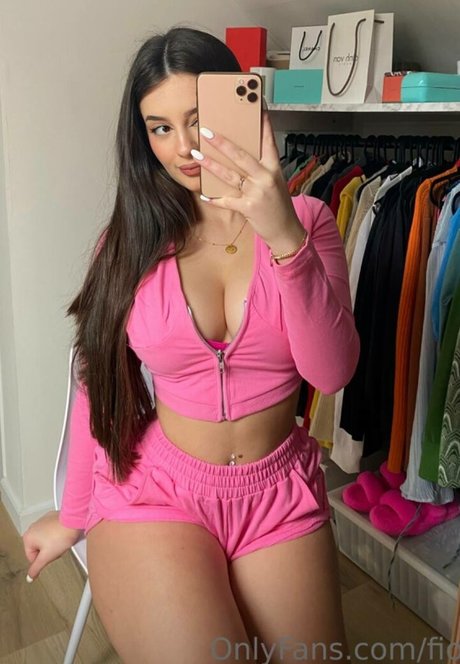 Fiona Duraku nude onlyfans