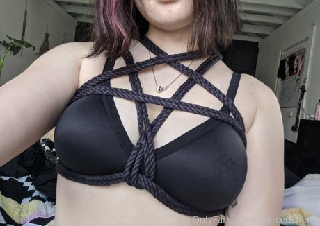 piercedcherry onlyfans explicit content