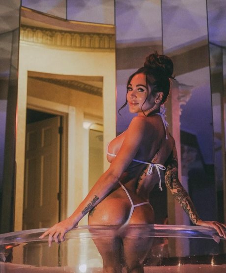 Leena Wild porn onlyfans