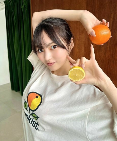 Hiiragi Usa onlyfans striptease